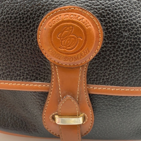 Oggi Domani Black tan crossbody bag. B92992C - Picture 2 of 8
